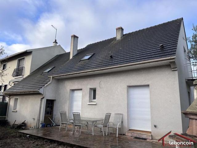 Maison vente à Avallon, Bois-d'arcy