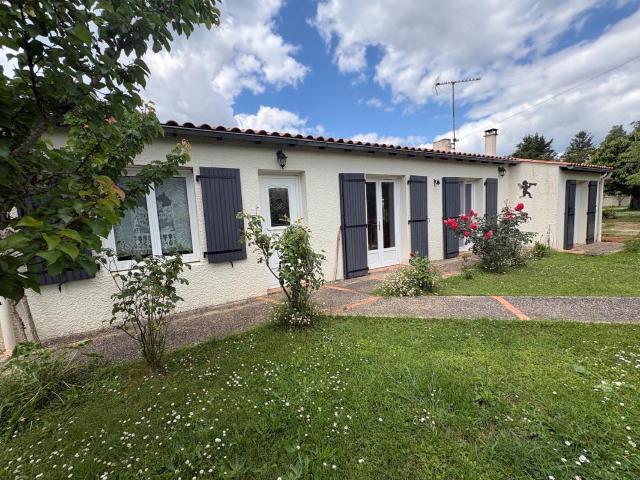 Maison vente à Saintes, Thénac