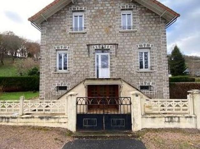 Maison vente à Mauriac, Ydes
