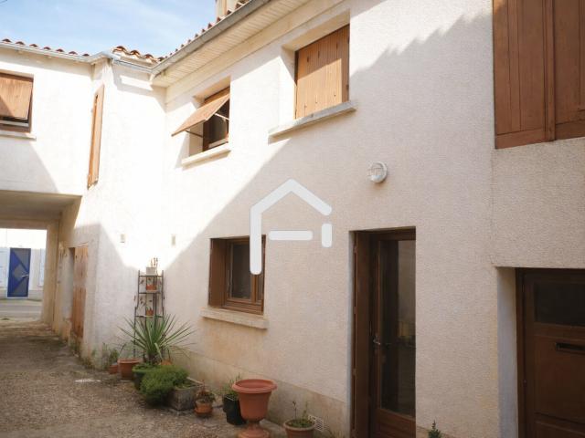 Maison vente à Niort, Lezay