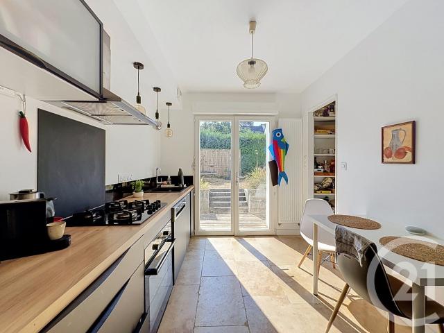 Maison vente à Kergouguec, Plougoumelen