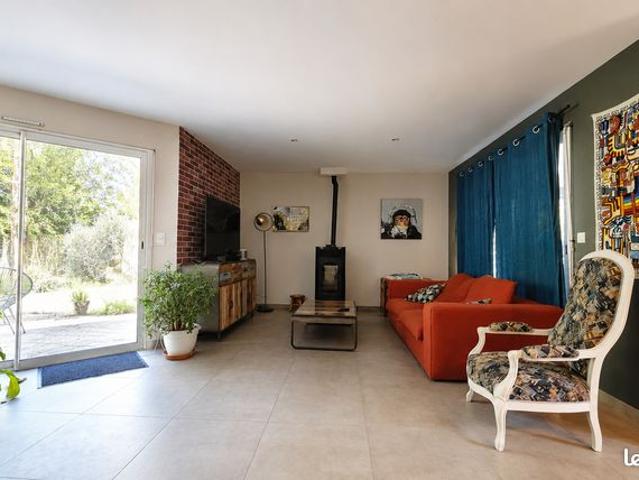 Maison vente à Angoulême, Roullet-saint-estèphe