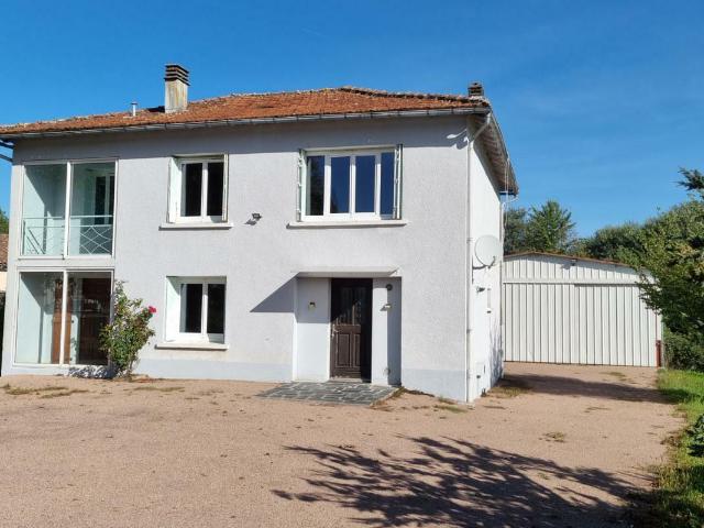Maison vente à Nontron, Piégut-pluviers