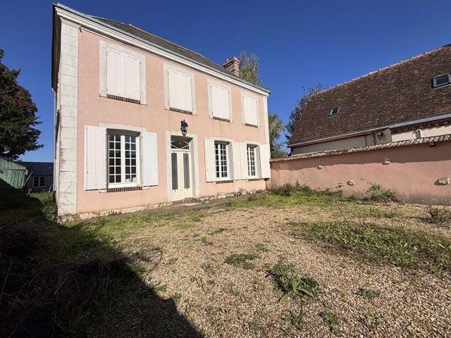Maison location à Meslay-le-Vidame, Eure-et-Loir