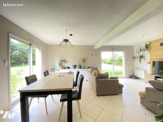 Maison vente à Guingamp, Bretagne