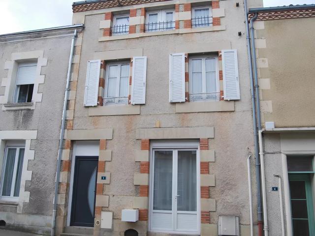 Maison vente à Montmorillon, Lathus-saint-rémy