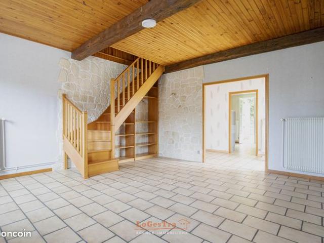 Maison vente à Neufchâteau, Valfroicourt