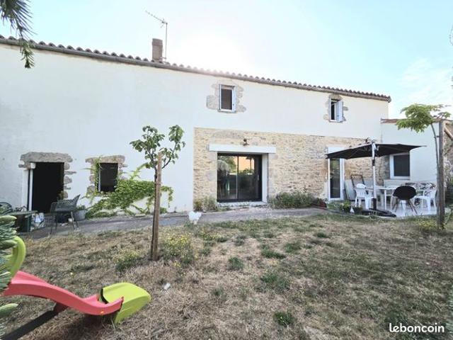 Maison vente à La Roche-sur-Yon, La Bernardière