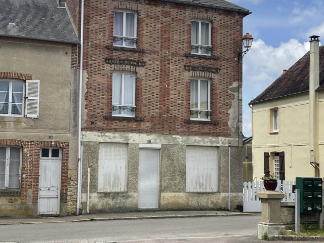 Maison vente à Mortagne-au-Perche, Echauffour
