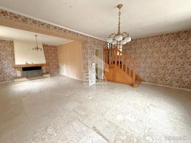 Maison vente à Alençon, Courtomer