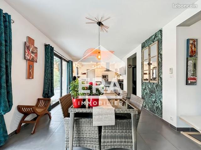 Maison vente à Arles, Cabannes