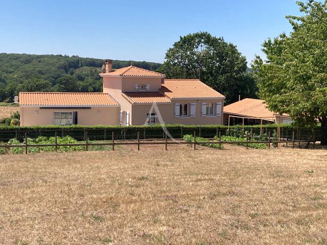 Maison vente à Fontenay-le-Comte, Mervent