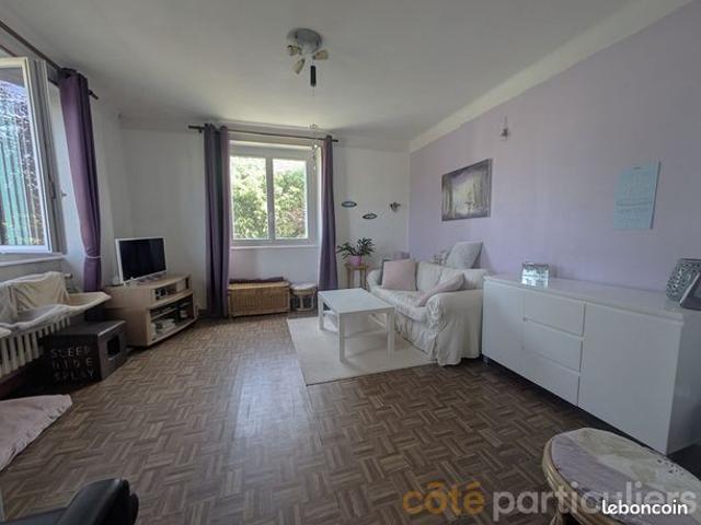Maison vente à Millau, Salmiech