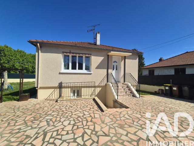 Maison vente à Évry, Petit-bourg