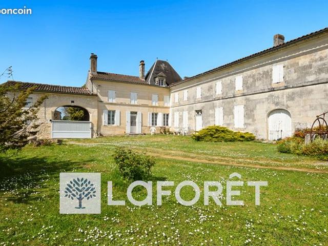 Maison vente à Confolens, Mazerolles