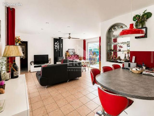 Maison vente à Évry, Champcueil