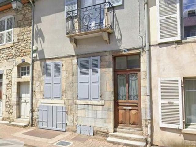 Maison vente à Fontainebleau, Poligny