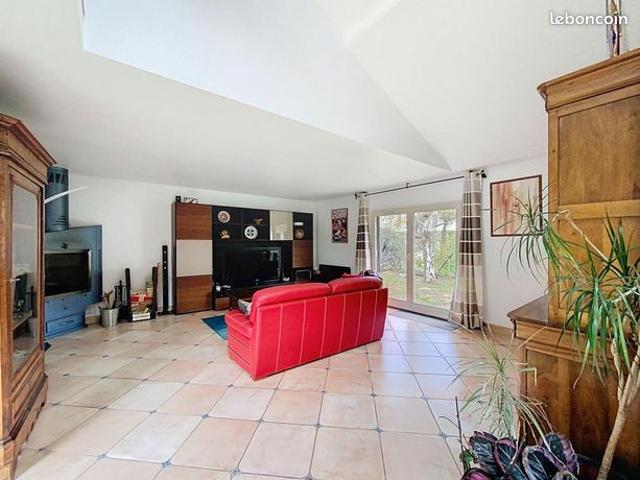 Maison vente à Rambouillet, Voisins-le-bretonneux