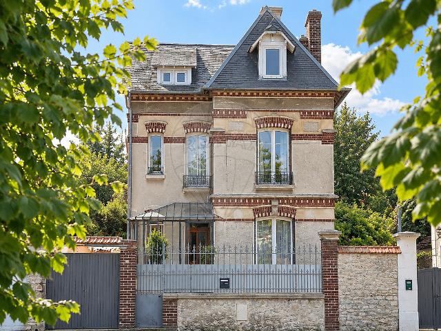 Maison vente à Zone industrielle les portes du Valois, Crépy-en-Valois