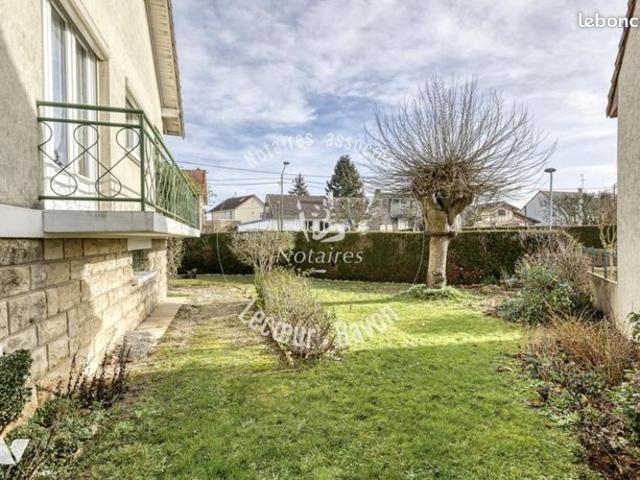 Maison vente à Avallon, Bois-d'arcy