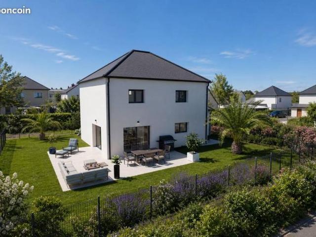 Maison vente à Caen, Normandie