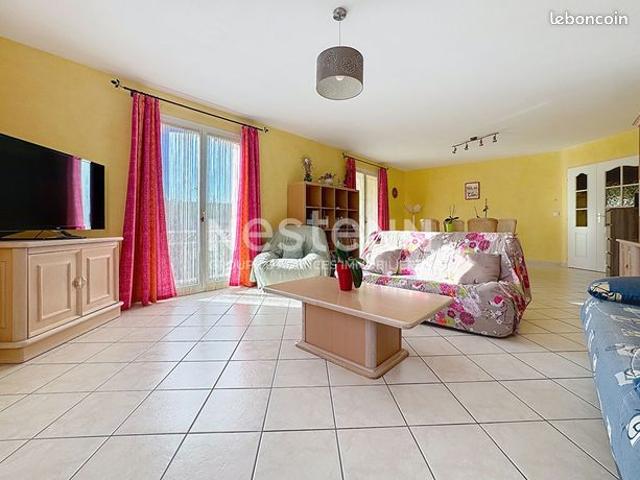 Maison vente à Narbonne, Névian