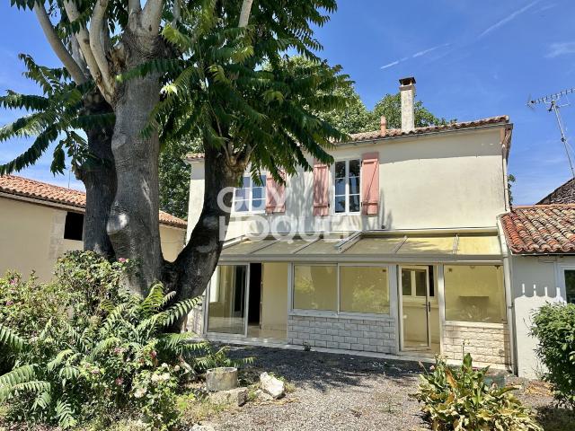Maison vente à Fontenay-le-Comte, Oulmes