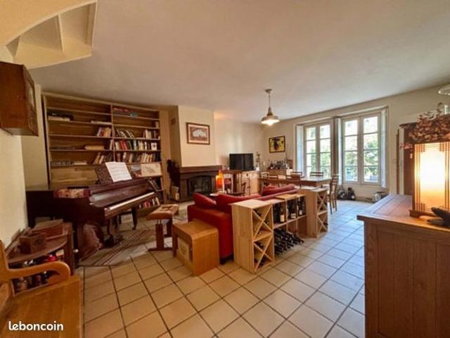 Maison vente à Saint-Germain-en-Laye, Saint-germain-en-laye