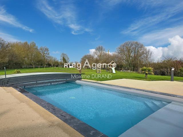 Maison vente à Zone commerciale des Pagannes, Cholet