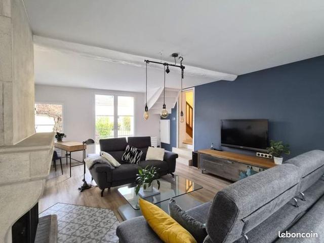 Maison vente à Louhans-Châteaurenaud, Sagy