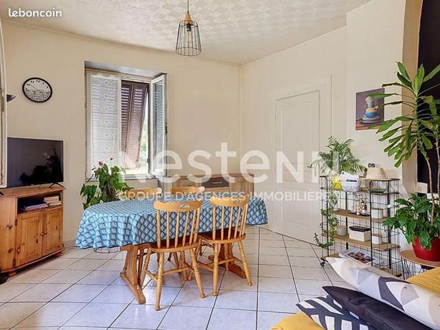 Maison vente à Lons-le-Saunier, Censeau