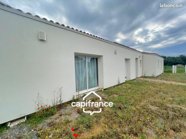Maison vente à Fontenay-le-Comte, Moreilles