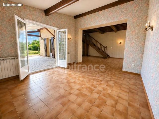 Maison vente à Roanne, Ouches