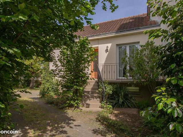 Maison vente à Coutances, Gorges