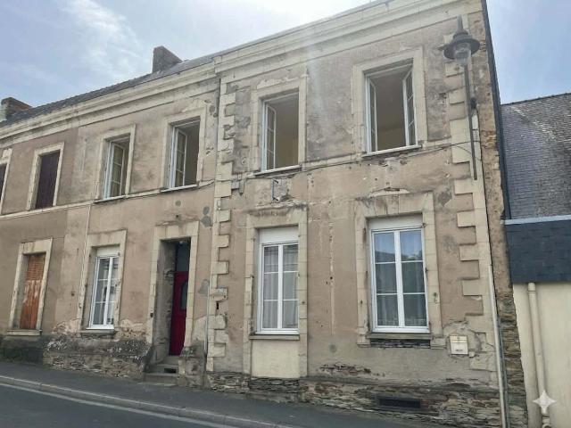 Maison vente à Segré, Combrée