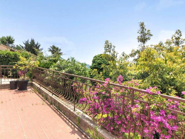 Maison vente à France métropolitaine, Saint-André-de-la-Roche