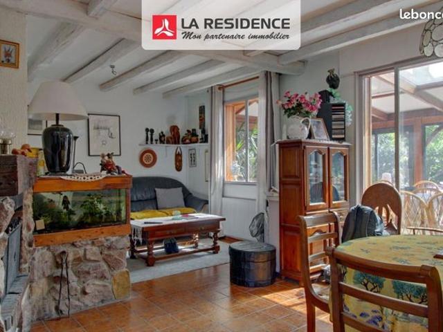 Maison vente à Rouen, Petit-couronne