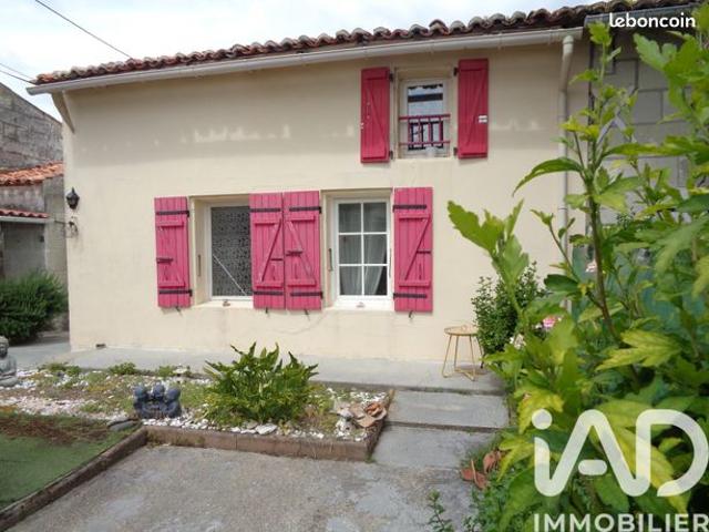 Maison vente à Saintes