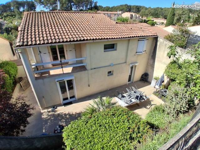 Maison vente à Marseille, Roquevaire
