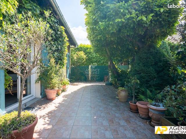 Maison vente à Saint-Germain-en-Laye, Le Mesnil-le-roi