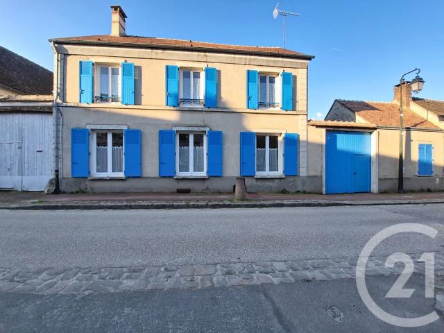 Maison location à Fontainebleau, Larchant