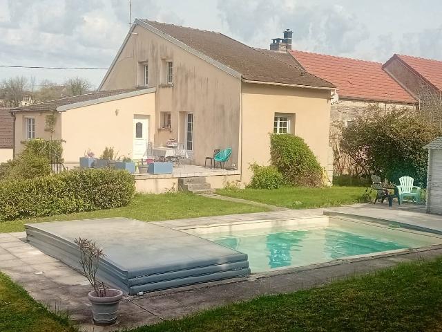 Maison vente à Montbard