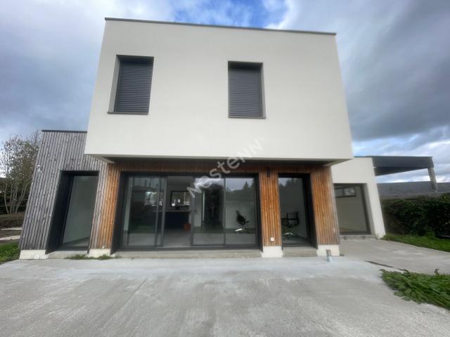 Maison vente à Pontivy, Bretagne