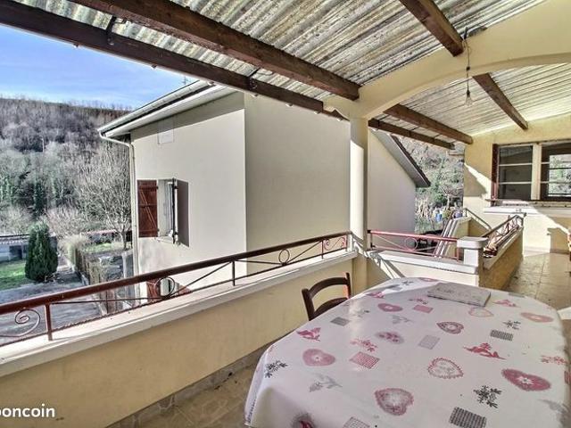 Maison vente à Épernay, Vinay