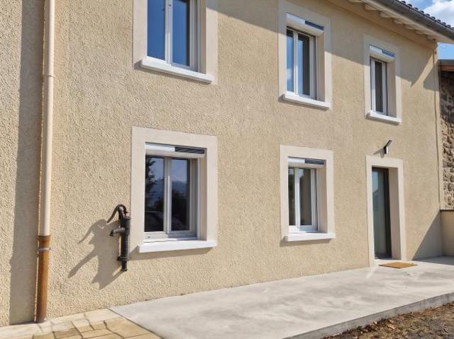 Maison location à Essertines-en-Châtelneuf, Loire