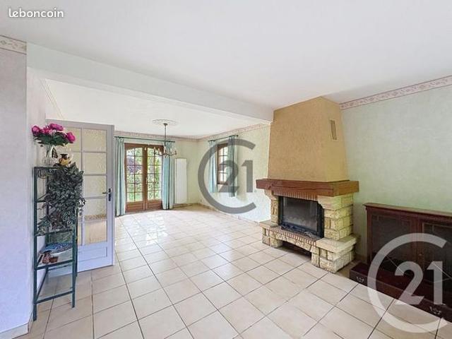 Maison vente à Évry, Varennes-jarcy
