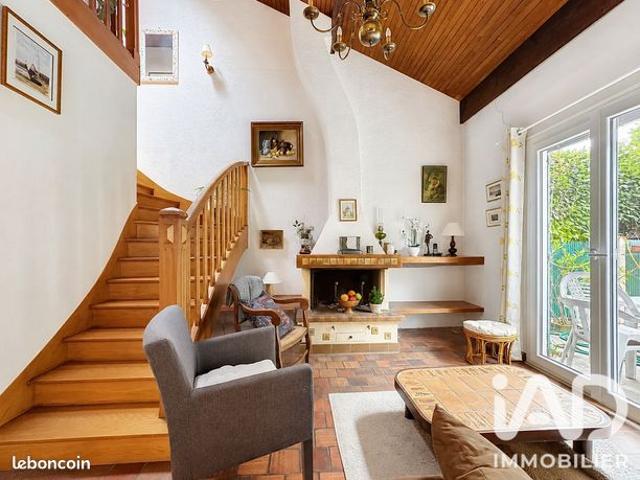 Maison vente à Saint-Germain-en-Laye, Le Mesnil-le-roi