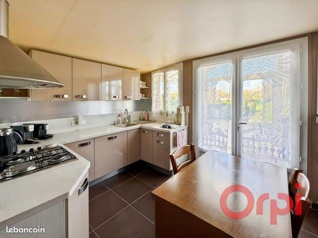 Maison vente à Saint-Amand-Montrond, Chalivoy-milon