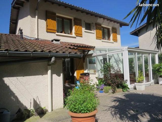Maison vente à Grenoble, Voreppe