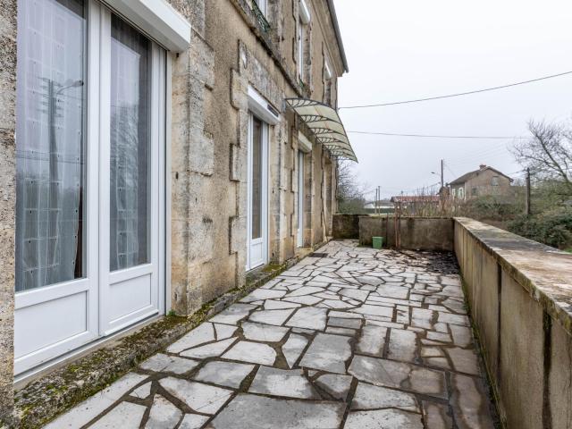 Maison vente à Nontron, Javerlhac-et-la-chapelle-saint-robert